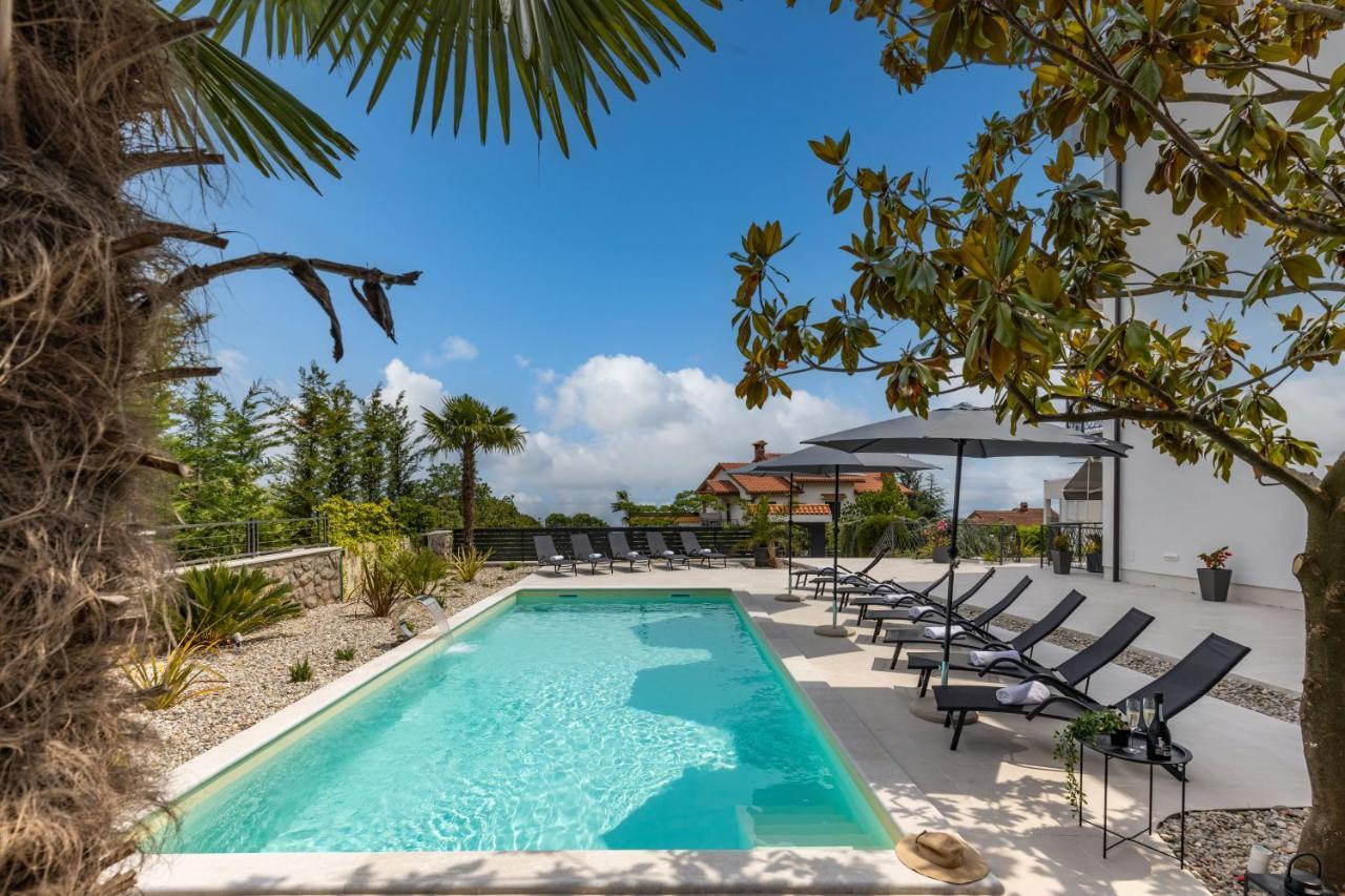 Villa Adriatic, Apartment Rebecca With Heated Swimming Pool, Sew View, Childrens Playground Ičići Eksteriør bilde